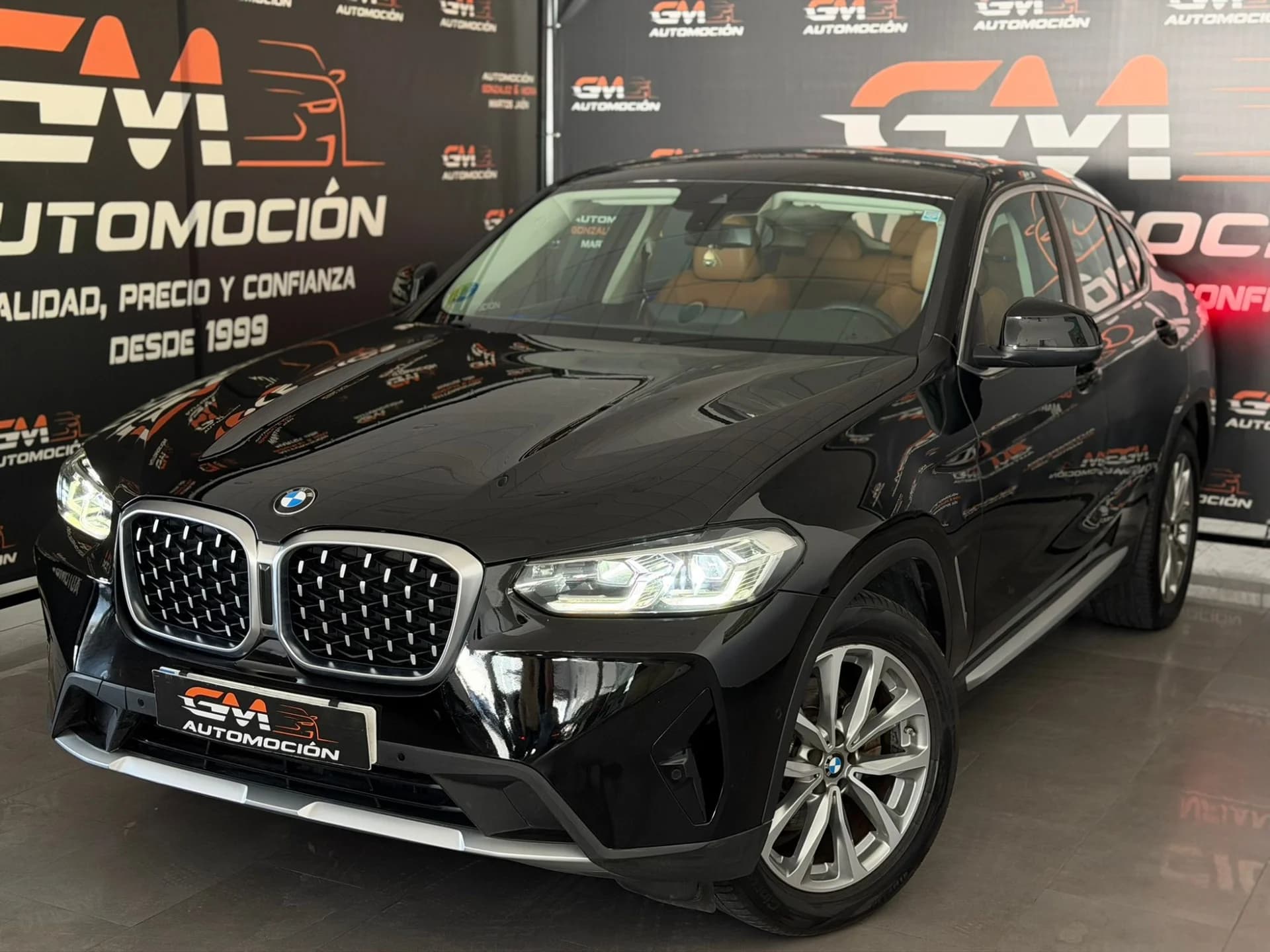 BMW X4 xDrive20d xLine — Negro, en GM Automoción