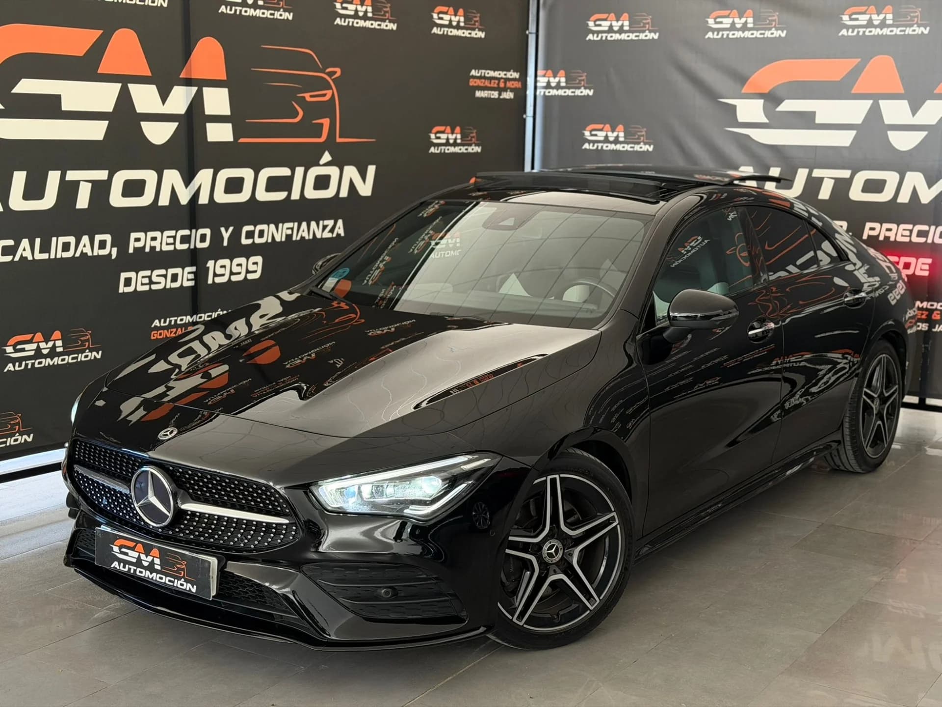 Mercedes-Benz CLA CLA 200 D DCT — foto 1 de 27