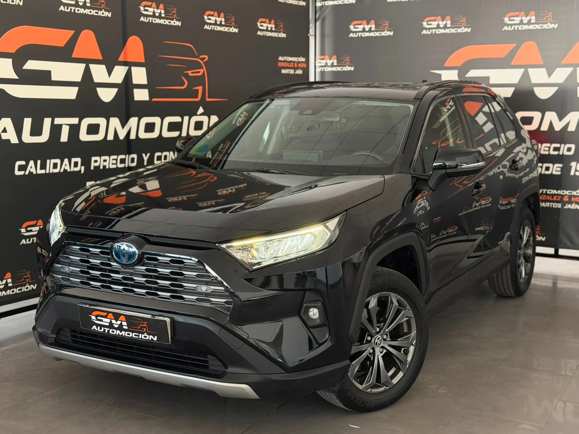 Toyota Rav4 2.5l 220H Advance — Negro, en GM Automoción