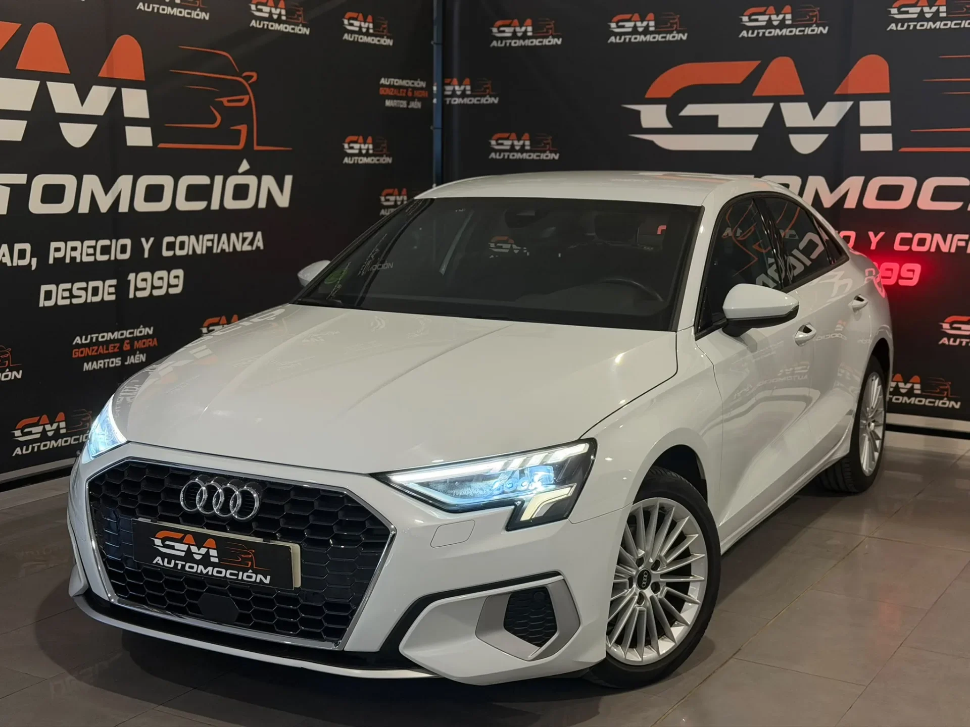 Audi A3 sedan 35tdi — foto 1 de 23
